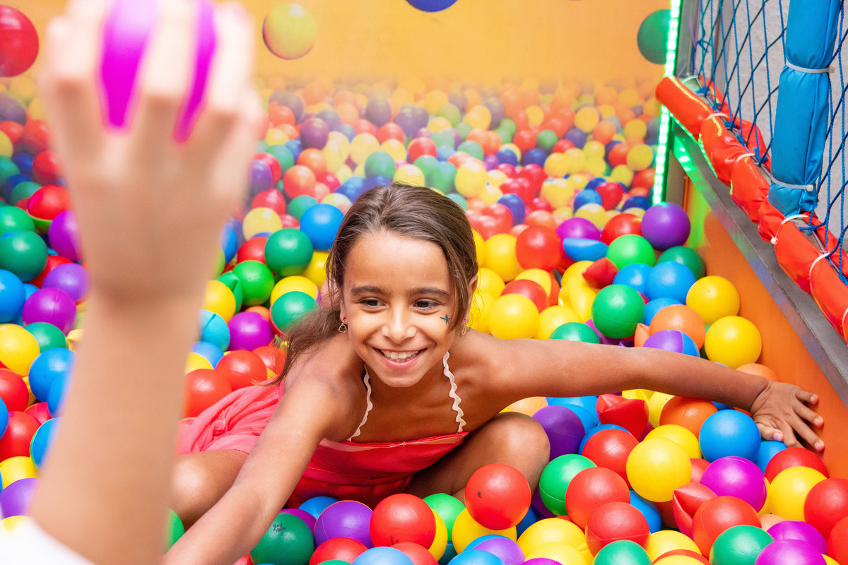 menina caindo do tombo legall