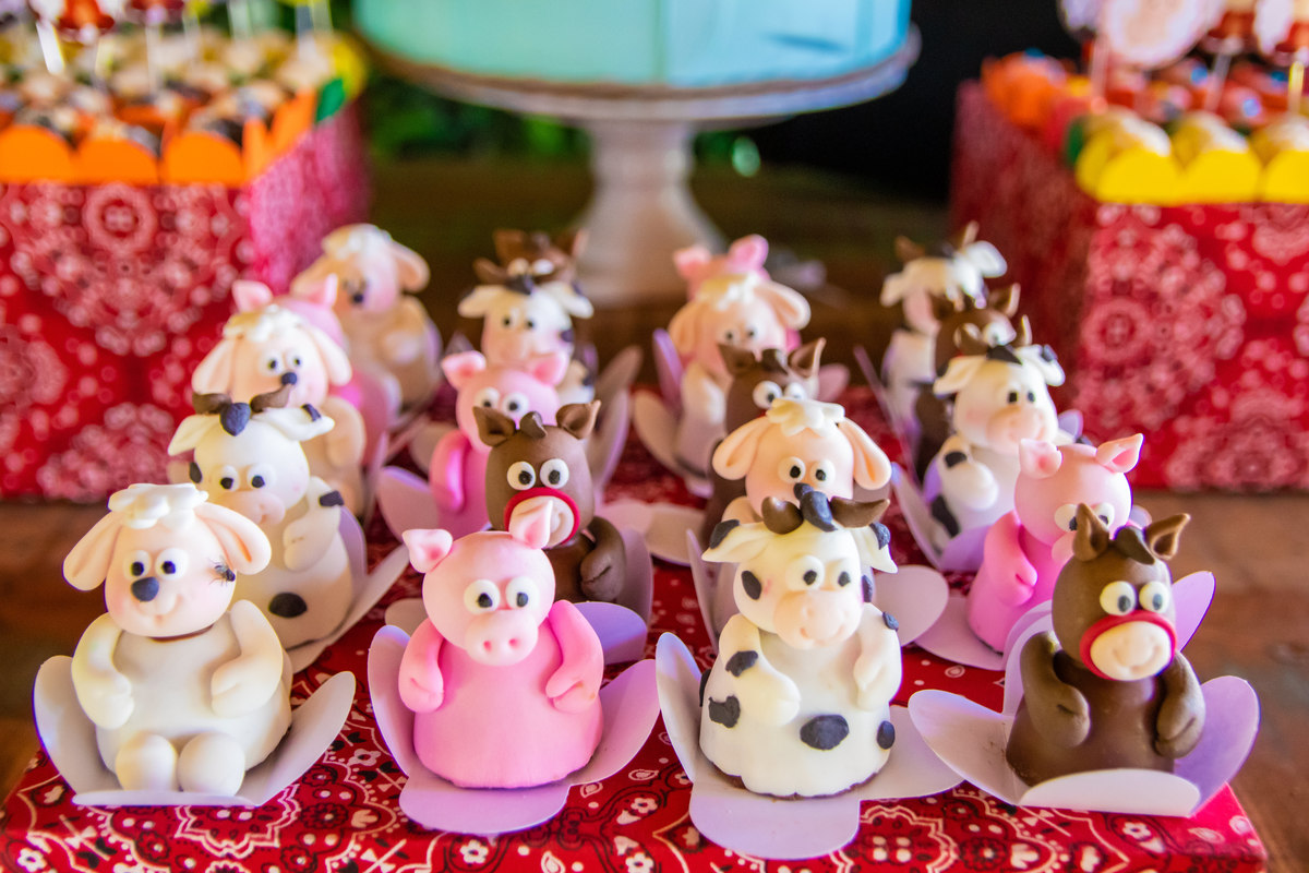 docinhos personalizados fazendinha