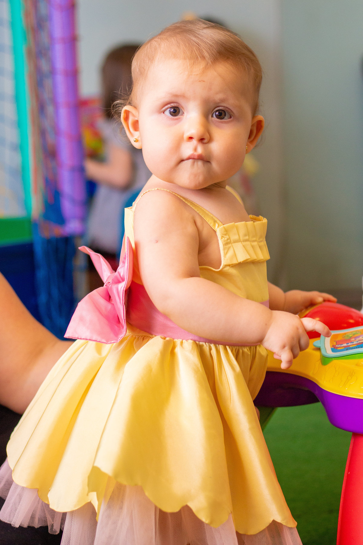 Aniversariante fazendo pose para a foto