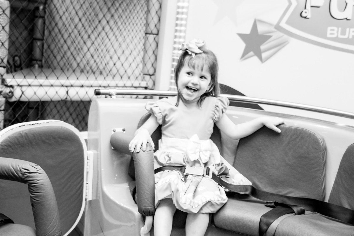 Aniversariante brincando no labamba