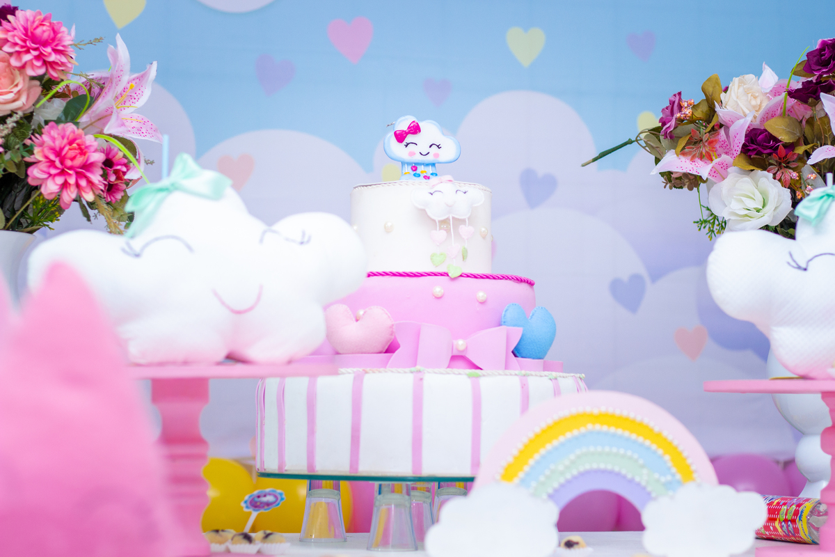 Bolo fake chuva de amor