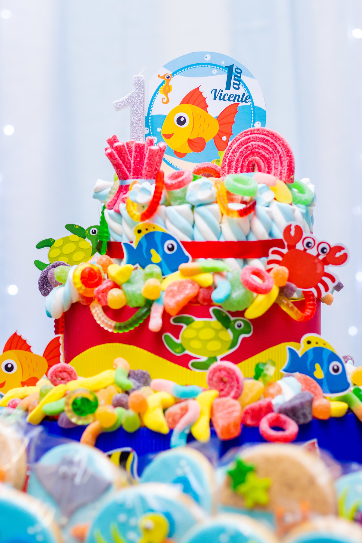 Bolo personalizado baby shark, fundo do mar