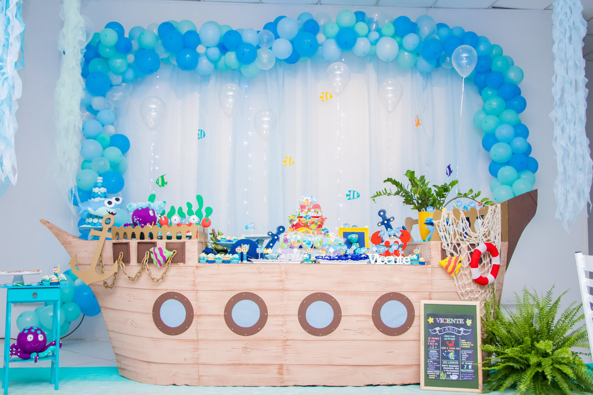 Decoração completa Baby Shark, fundo do mar