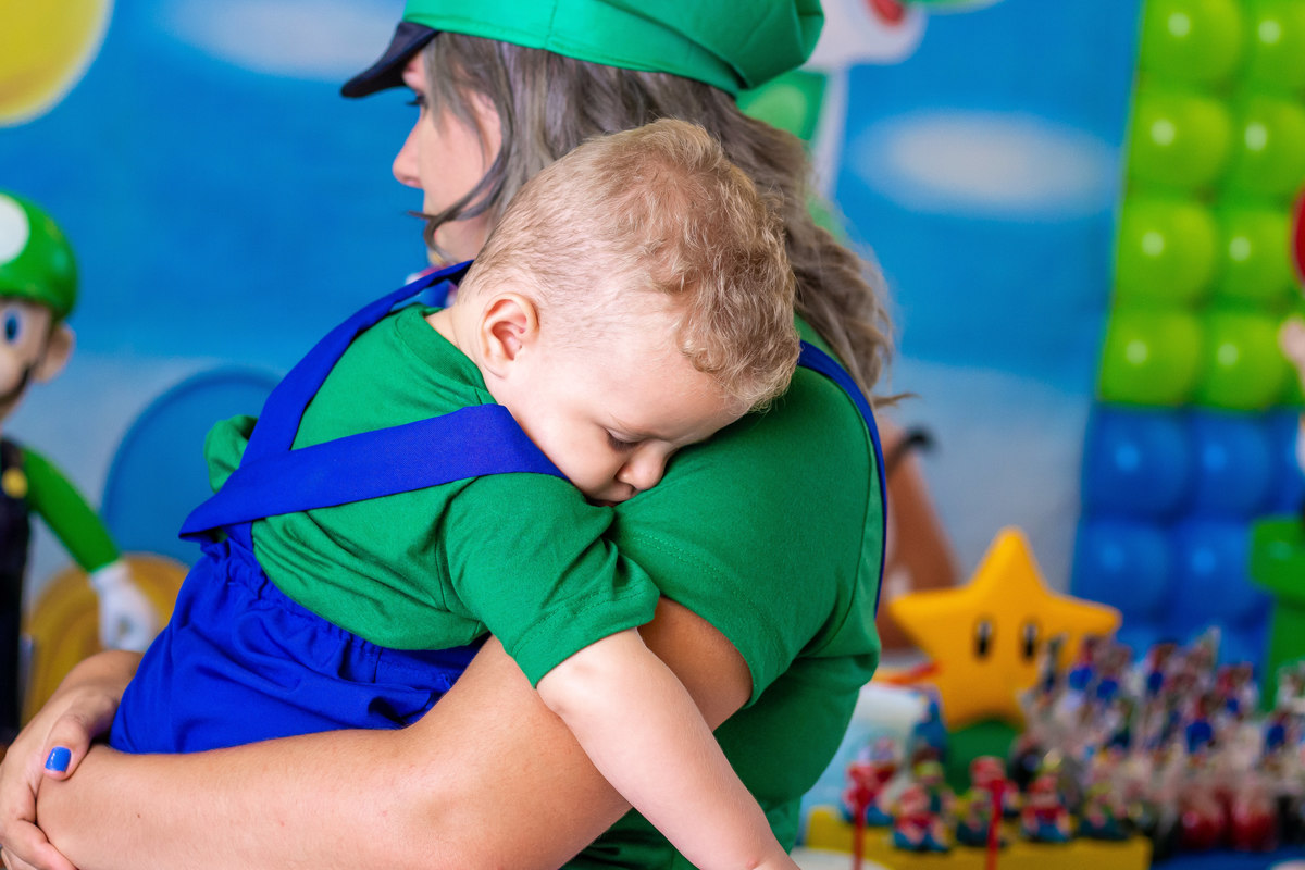 Fim de aniversário, nenê dormindo