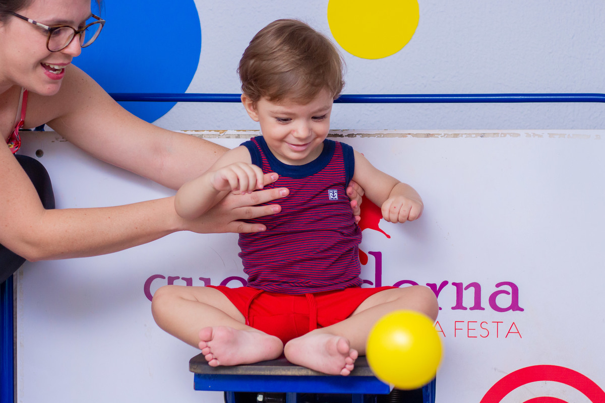 Nenê com sua mãe no tombo legal