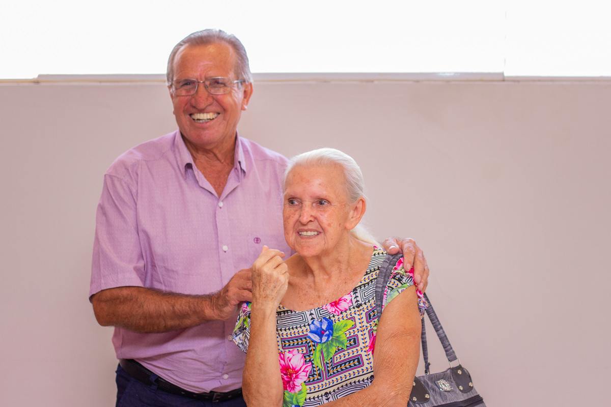 Avós felizes em aniversário