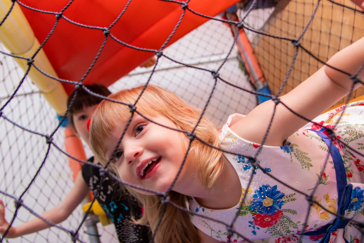 Caramelada Buffet Infantil Bauru, aniversário infantil, crianças brincando 