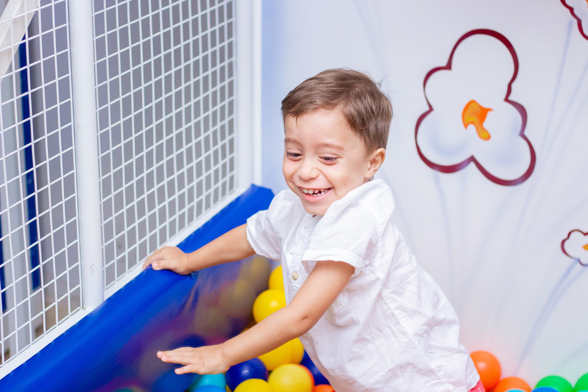 Buffet Pipoca Bauru, aniversário infantil, criança caindo do tombo legal
