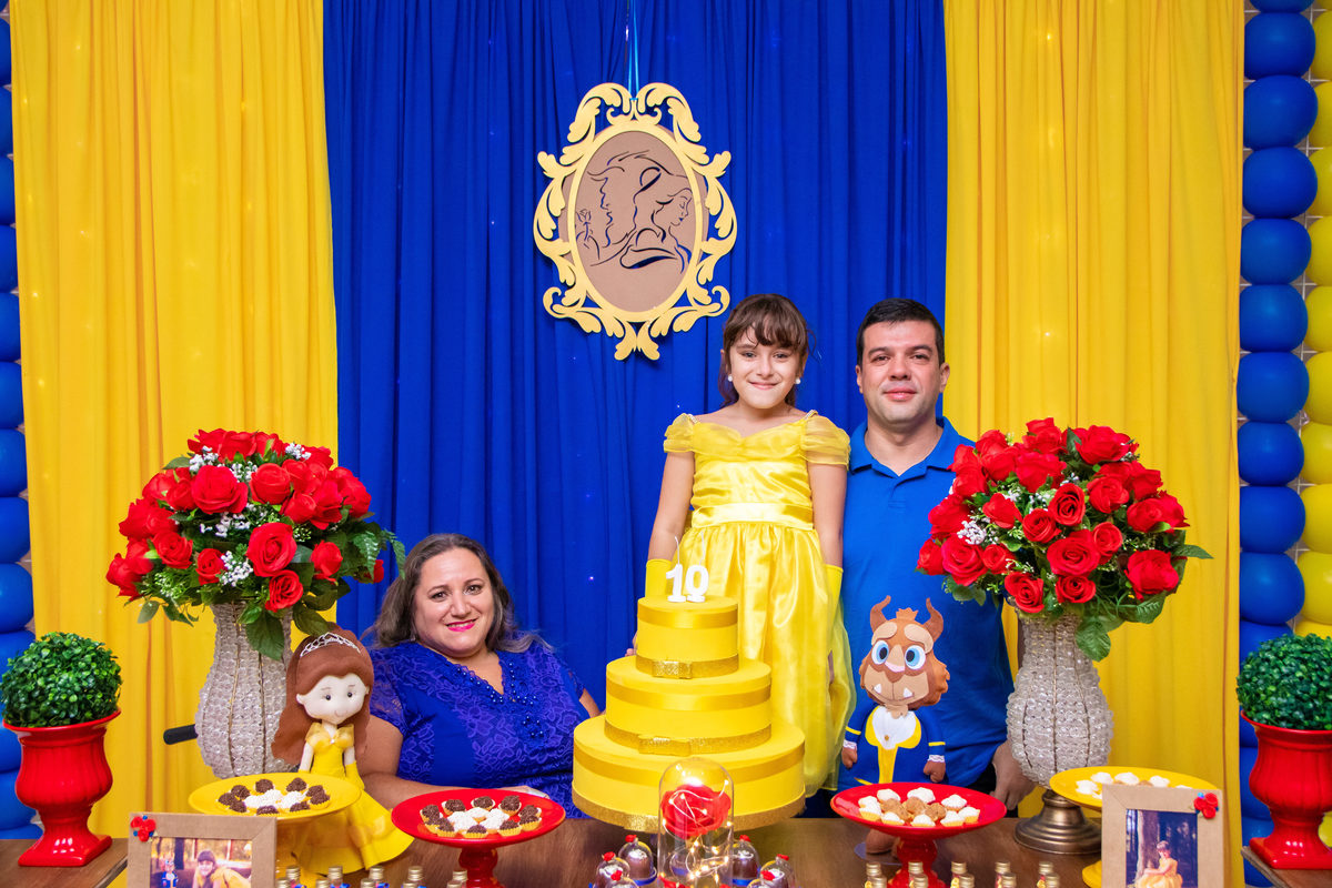 Dinolândia Buffet Infantil, aniversário infantil Bauru, anivesário a bela e a fera, hora do parabéns