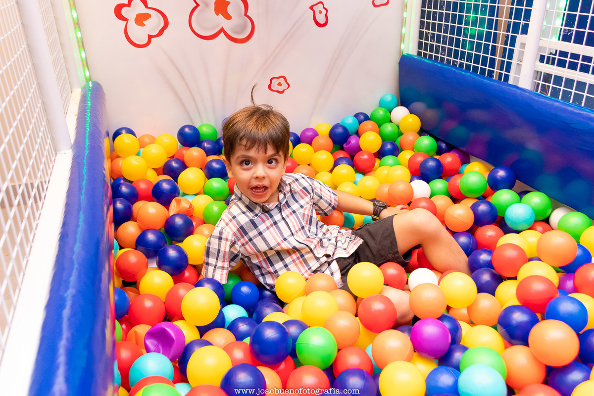 buffet pipoca 2 bauru, aniversário fada, criança caindo do tombo legal