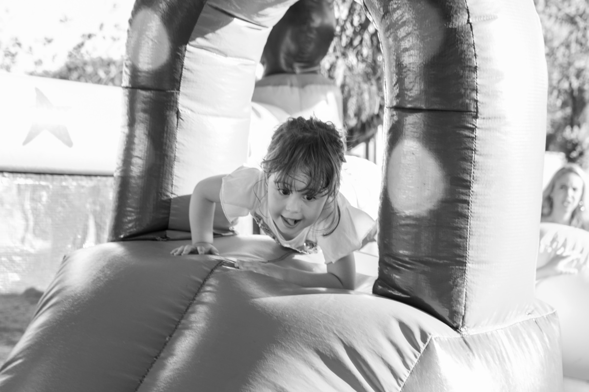 aniversário infantil em bauru, decoração sereia, decoração fundo do mar, aniversário de menina, brinquedo inflável em aniversário infantil