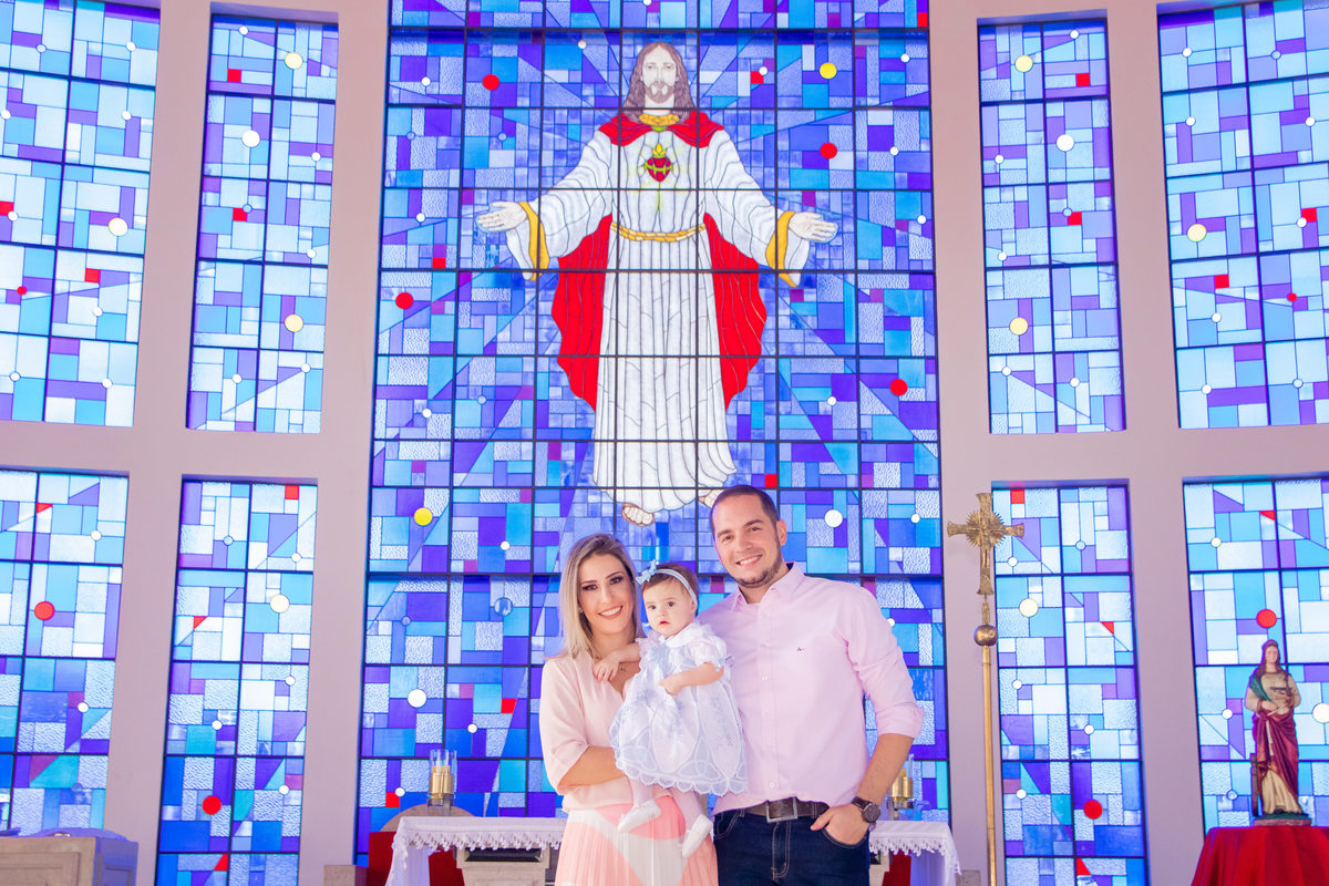 Paróquia Universitária do Sagrado Coração de Jesus - Bauru, família em batismo, igreja católica