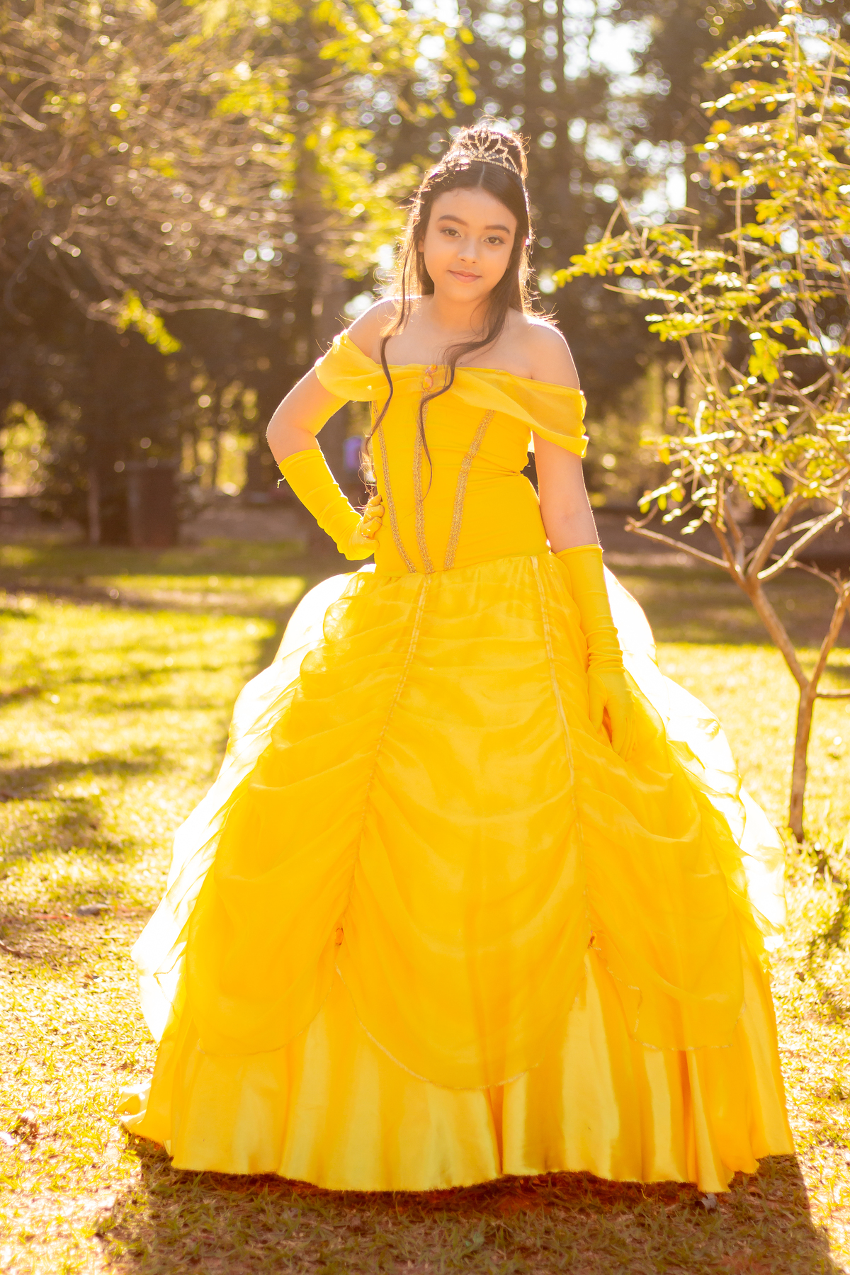 Horto florestal Bauru, ensaio externo infantil, fantasia a bela e a fera, ensaio infantil de menina, poses para menina, horto florestal bauru