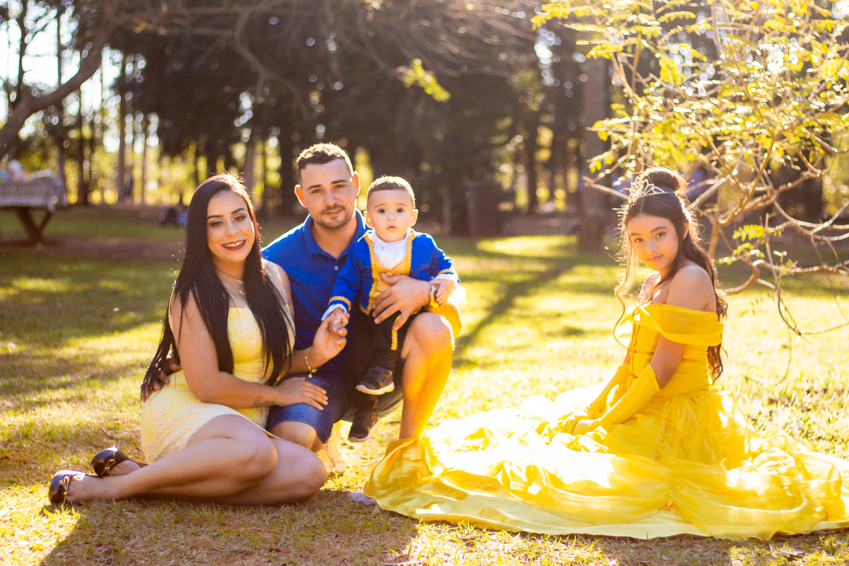 Horto florestal Bauru, ensaio externo em família, horto florestal bauru, fantasia a bela e a fera