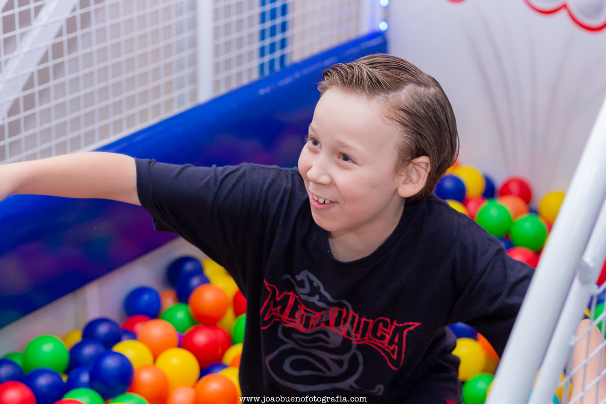 Buffet pipoca 2 Bauru, buffet infantil bauru, aniversário infantil, menino caindo do tombo legal