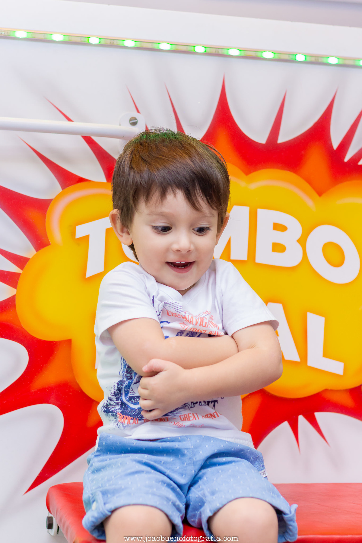 Buffet pipoca 2 Bauru, buffet infantil bauru, aniversário infantil, bebê brincando no tombo legal