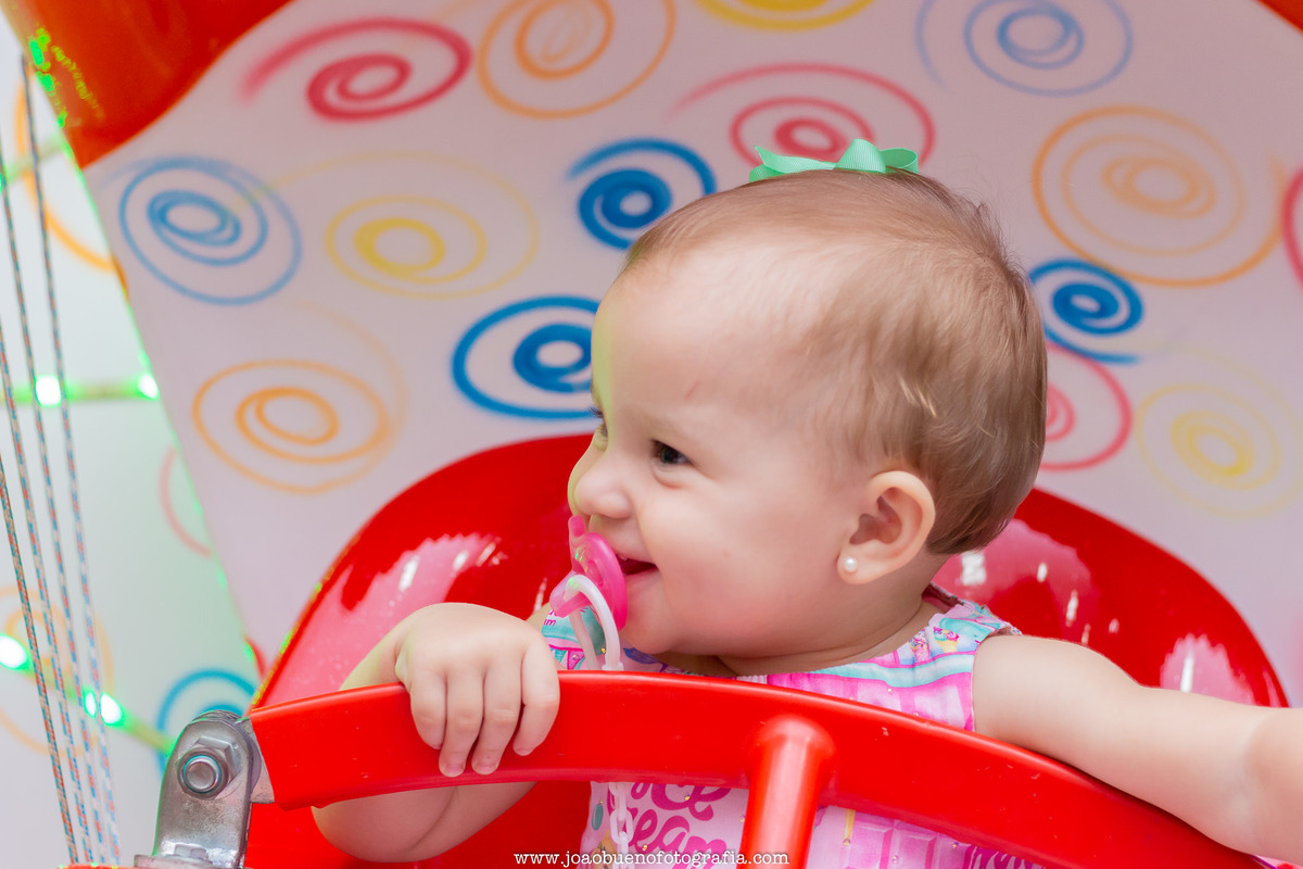Buffet pipoca 2 Bauru, buffet infantil bauru, aniversário infantil, nenê brincando em festa infantil