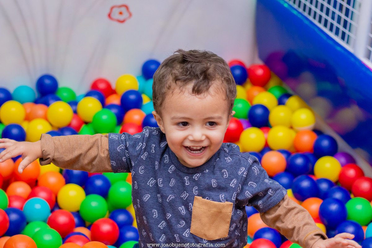 Buffet pipoca 2 Bauru, buffet infantil bauru, aniversário infantil, bebê caindo do tombo legal em festa infantil