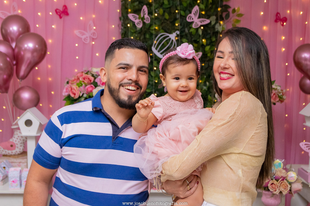Jardim das festas Bauru, aniversário infantil Bauru, buffet infantil Bauru, bebê tirando foto com a família