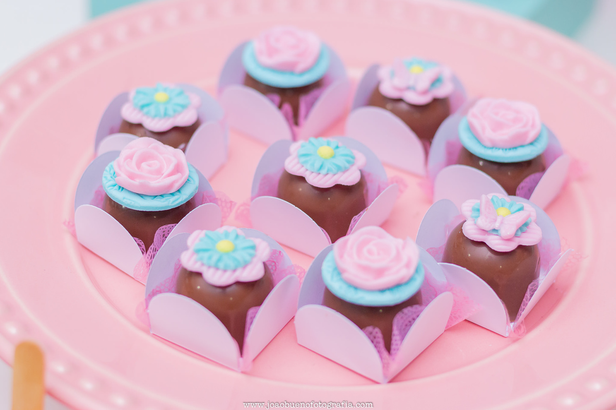 Jardim das festas Bauru, aniversário infantil Bauru, buffet infantil Bauru, docinho personalizado de flor