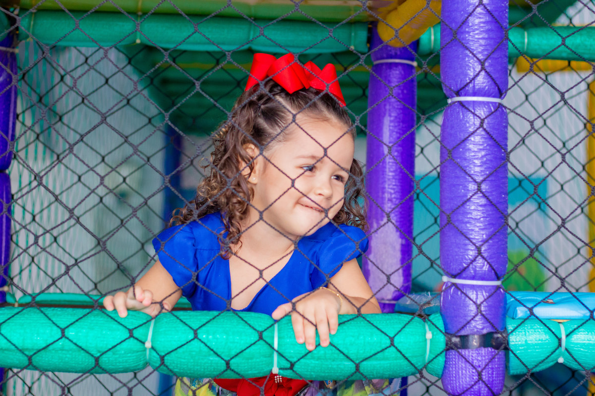 buffet biscoito bauru, buffet infantil bauru, aniversário infantil bauru, criança brincando em buffet