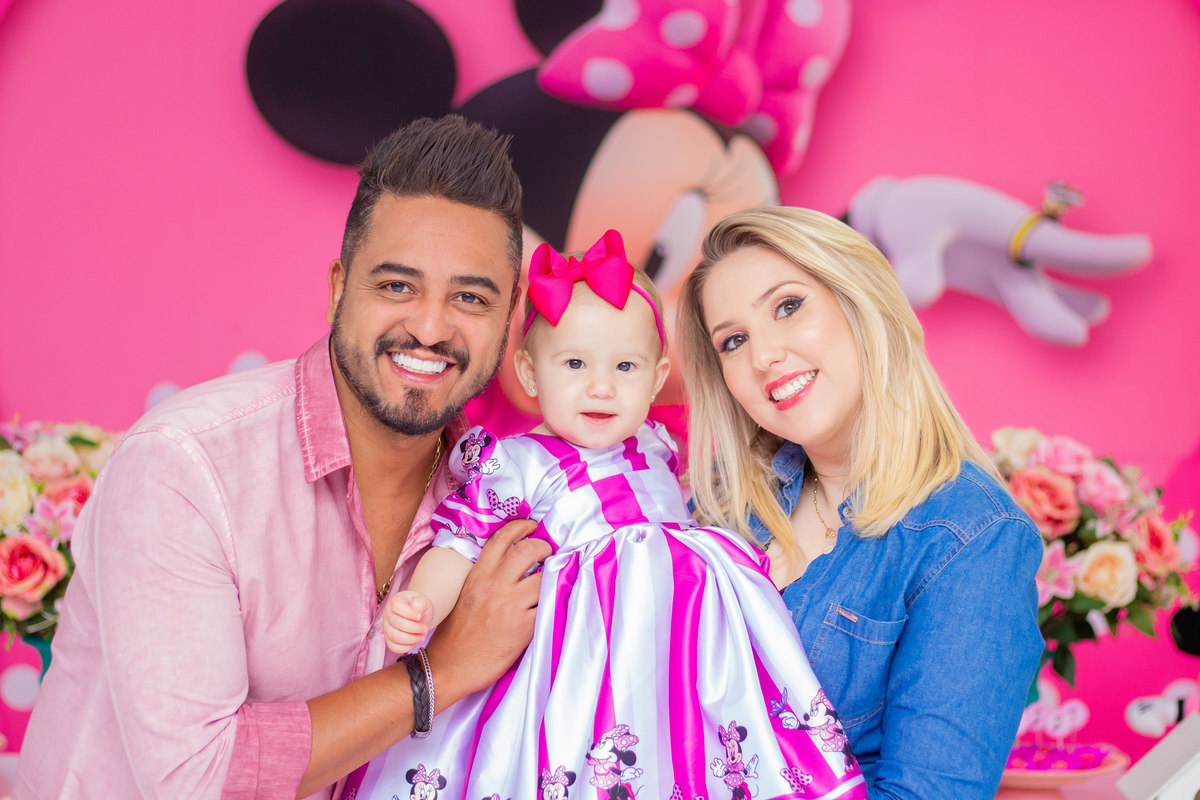 buffet biscoito bauru, buffet infantil bauru, aniversário infantil bauru, aniversariante com os tios em seu aniversário