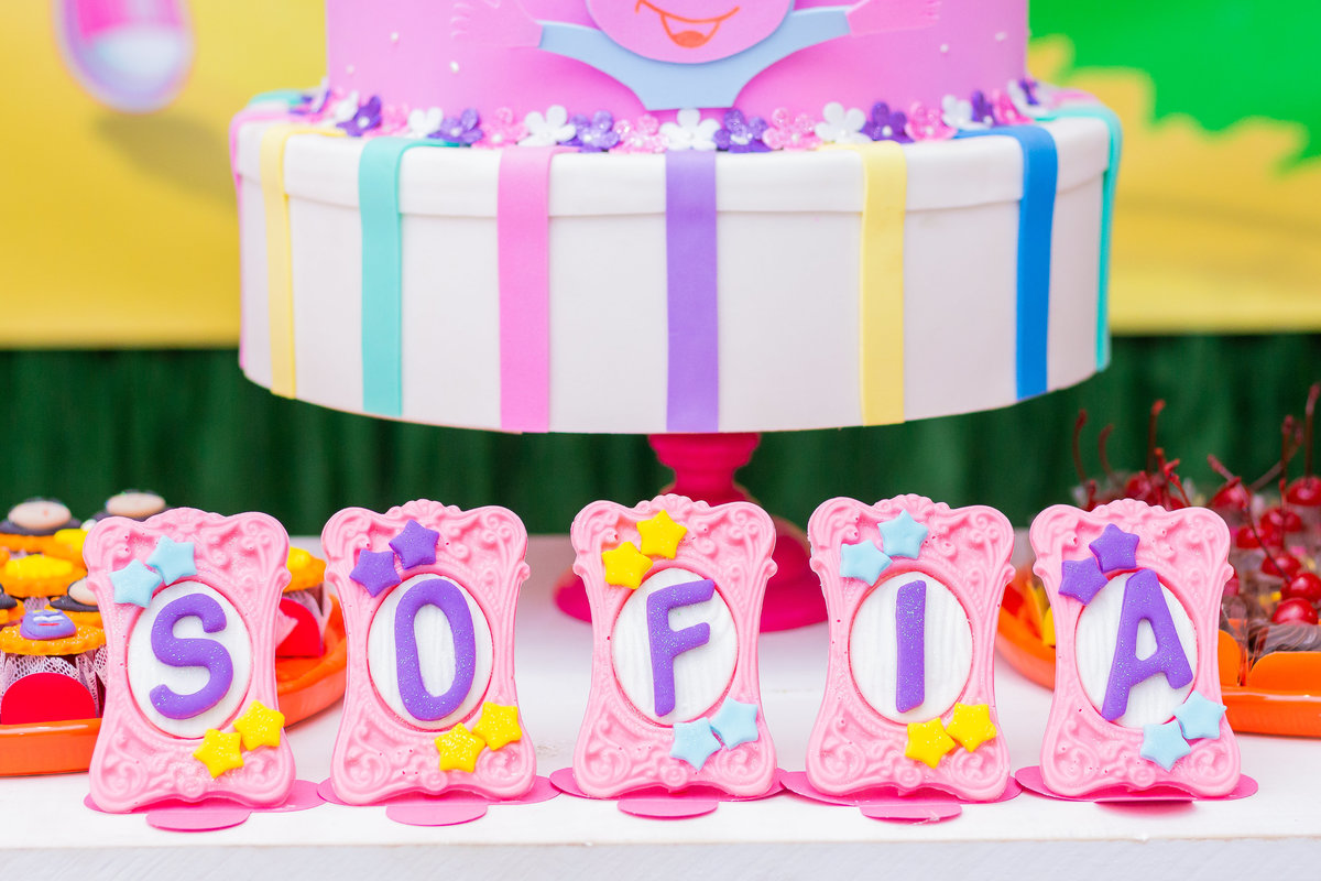 Buffet Infantil Boomerang Bauru, Festa infantil Bauru, aniversário tema Dora Aventureira, doces personalizados dora a aventureira