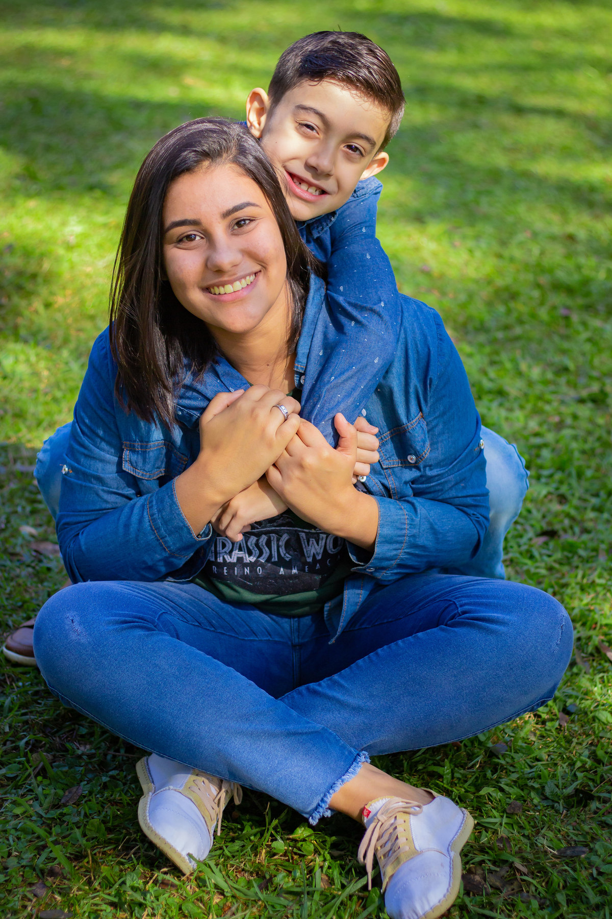 Jardim Botânico de Bauru, ensaio externo em família, ensaio externo Bauru, irmãos sorrindo para a foto