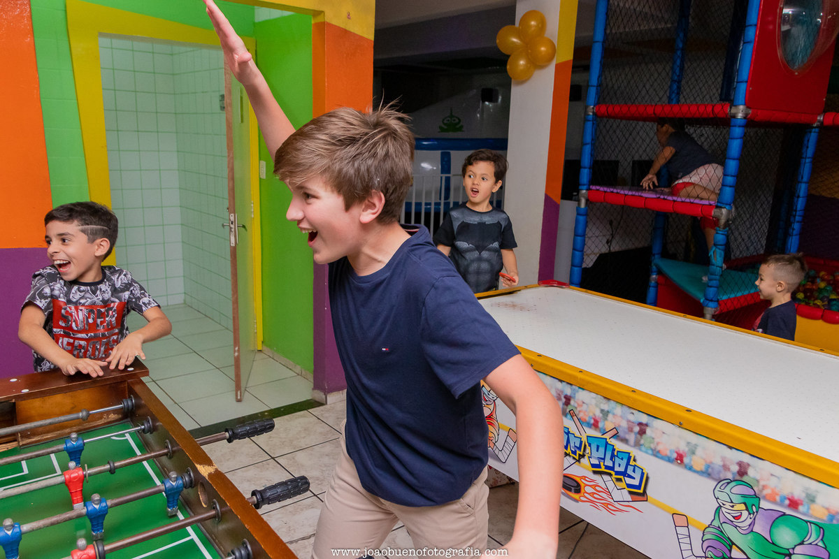 Buffet infantil Jardim das Festas, buffet infantil bauru, aniversário tema harry potter, adolescente comemorando em aniversário