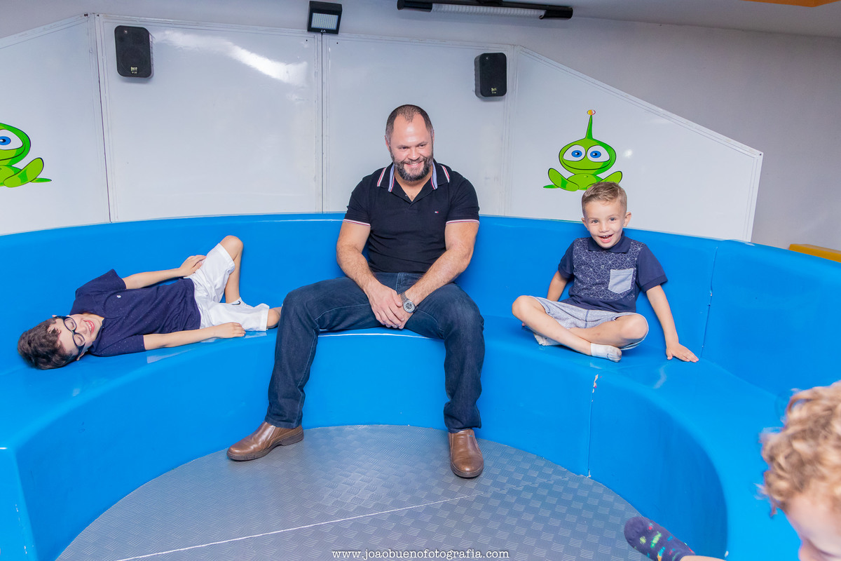 Buffet infantil Jardim das Festas, buffet infantil bauru, aniversário tema harry potter, convidados brincando na la bamba