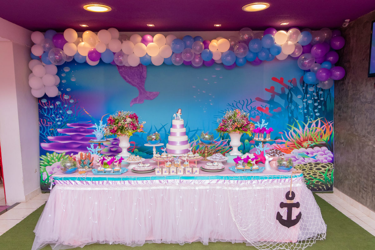 Buffet Que!baderna Bauru, fotógrafo aniversário infantil bauru, decoração completa fundo do mar, decoração pequena sereia