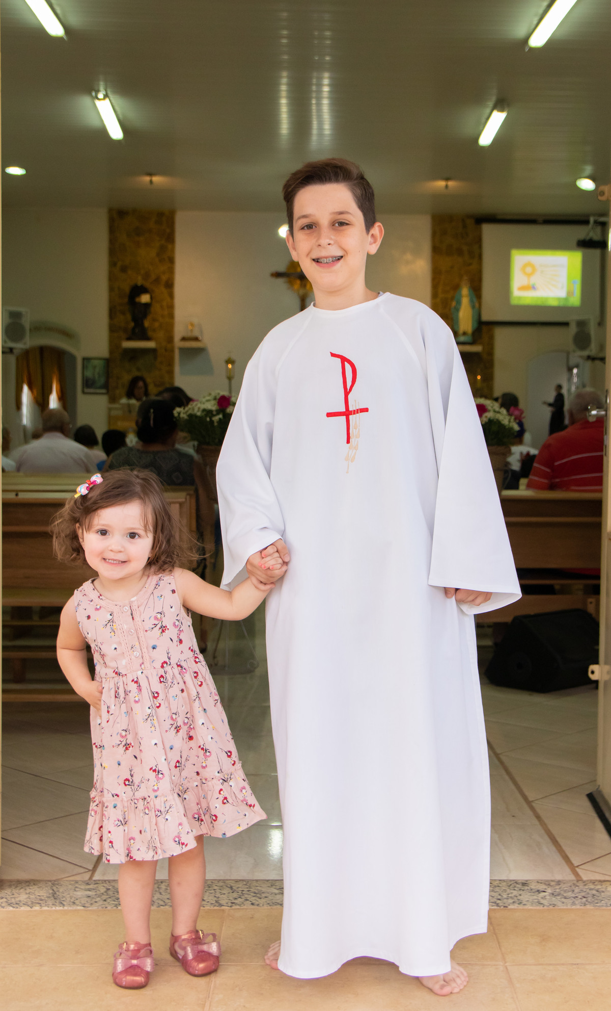 Capela Nossa Senhora das Graças Bauru, primeira eucaristia, irmãos em sua primeira eucaristia