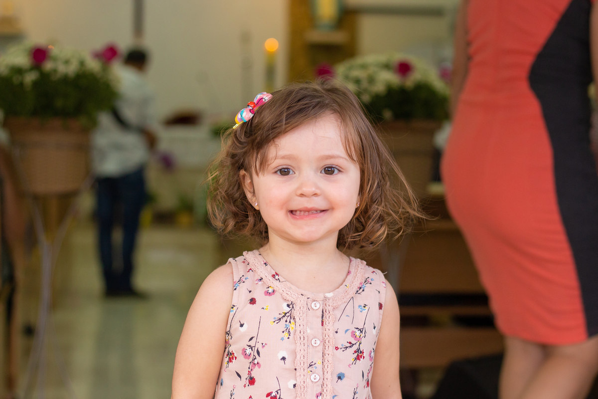 Capela Nossa Senhora das Graças Bauru, primeira eucaristia, bebê sorrindo em capela