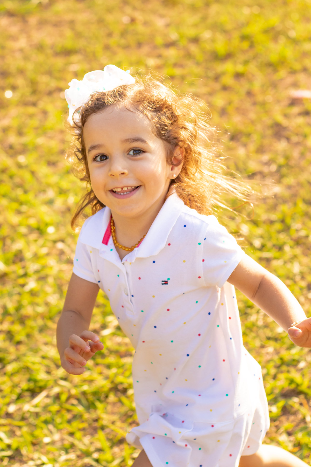 Eco parque de Duartina, ensaio infantil. ensaio em família, ensaio externo infantil, criança correndo em ensaio