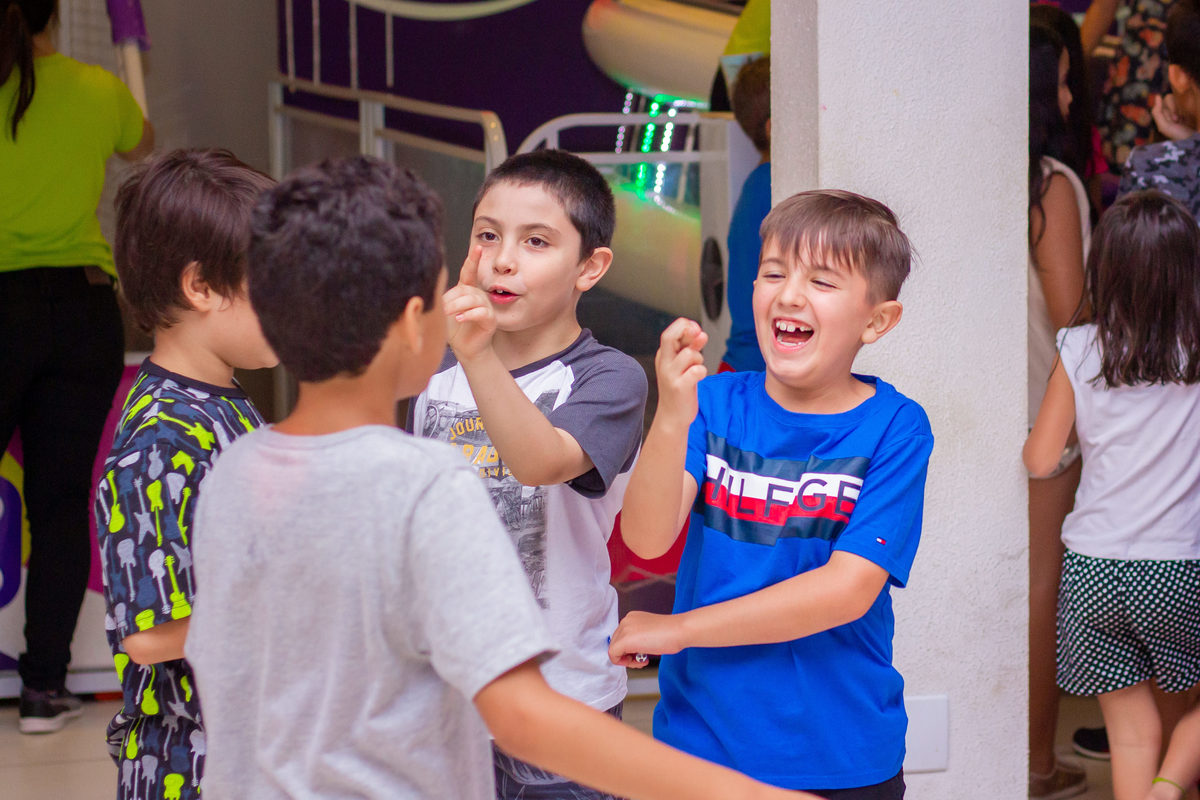 bauru, aniversário infantil bauru, aniversário video game, aniversário playstation, amigos brincando