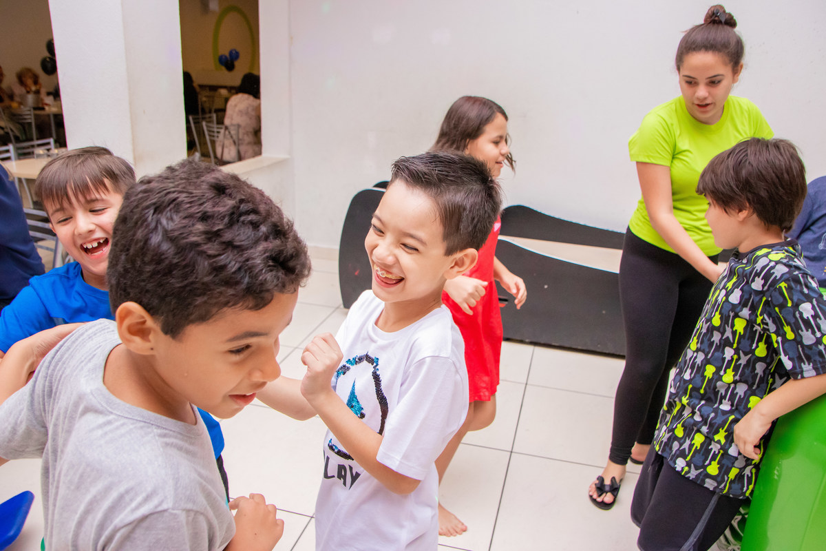 bauru, aniversário infantil bauru, aniversário video game, aniversário playstation, amigos se divertindo