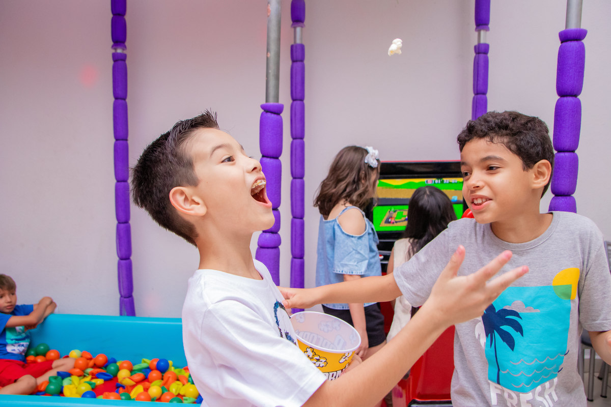 bauru, aniversário infantil bauru, aniversário video game, aniversário playstation, aniversariante comemorando em sua festa