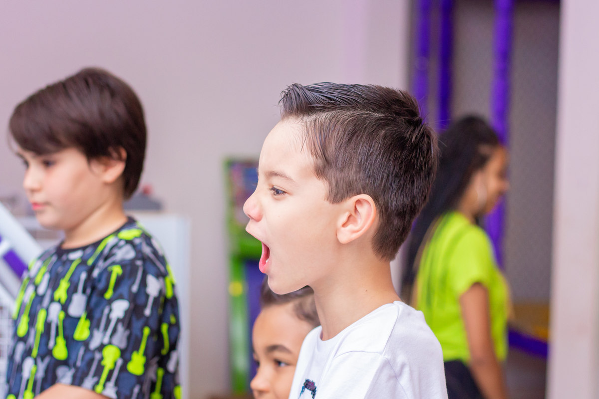 bauru, aniversário infantil bauru, aniversário video game, aniversário playstation, aniversariante comemorando 