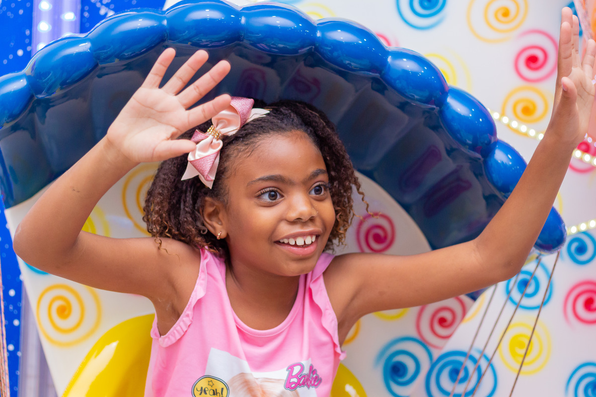 Buffet pipoca bauru, aniversário infantil em bauru, menina sorrindo em festa