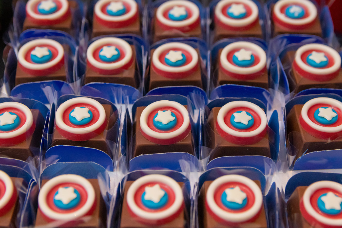 Buffet pipoca bauru, aniversário infantil em bauru, doce personalizado do capitão américa