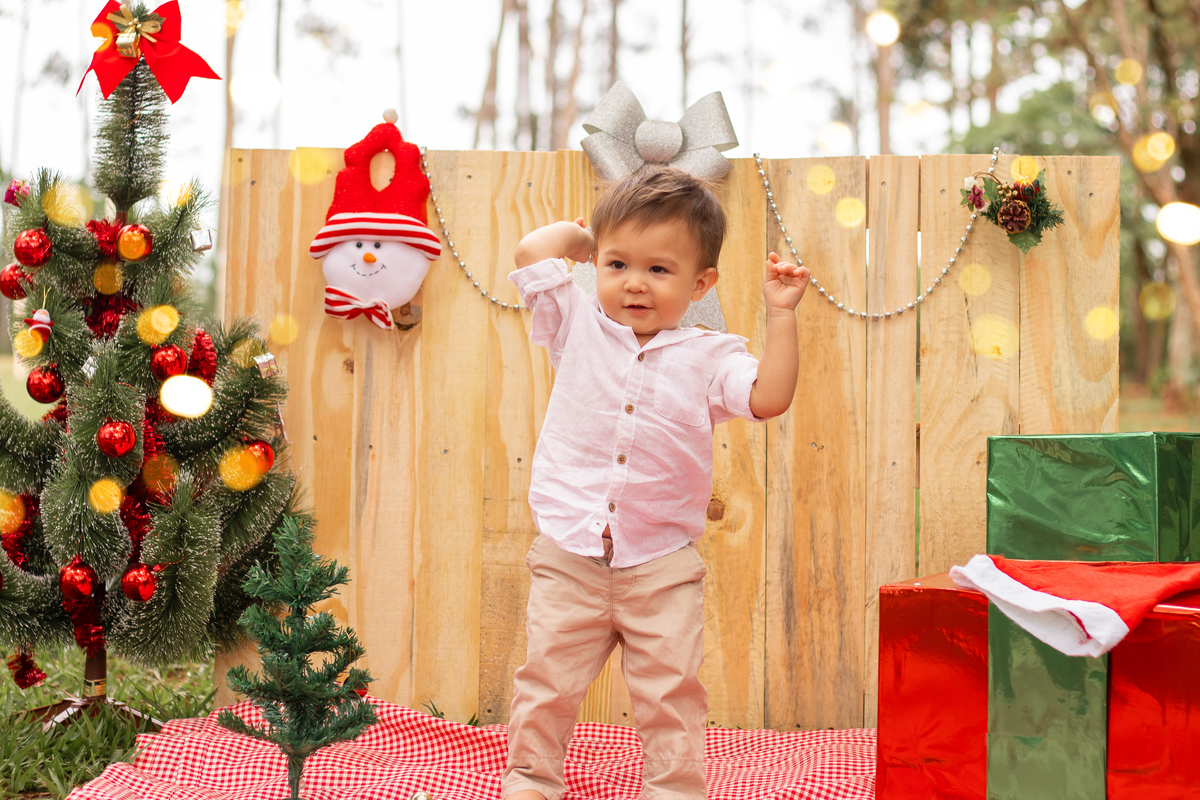 ensaio natalino em Bauru, ensaio infantil em bauru, bebê em seu cenário de natal