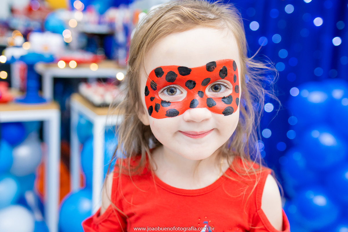 aniversário astronauta, decoração astronauta, joão bueno fotografia, fotógrafo em bauru, pintura facial infantil lady bug