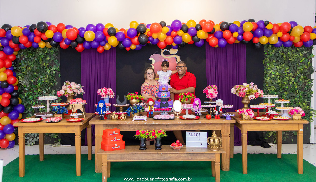 Buffet Zappteen em Bauru, decoração Os descendentes, fotógrafo em Bauru, João Bueno Fotografia