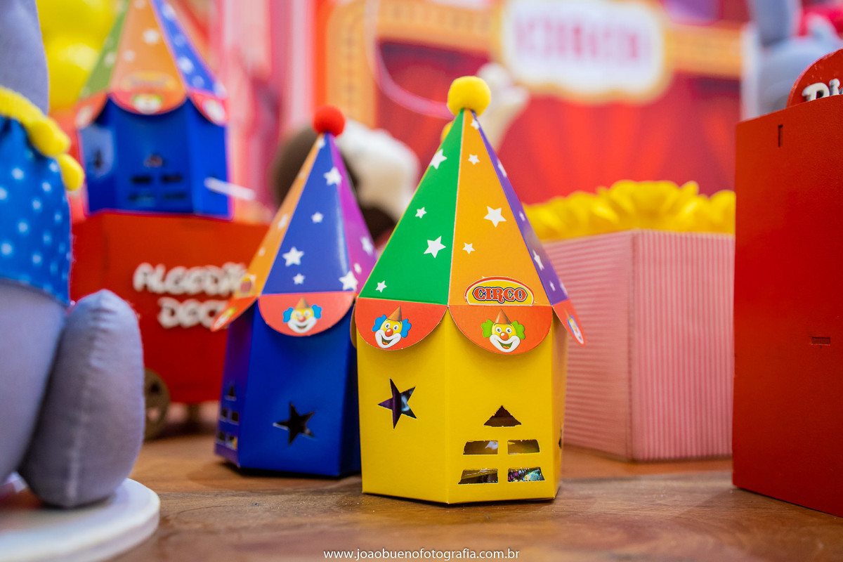Looping buffet infantil em bauru, decoração circo. fotógrafo em bauru, joão bueno fotografia, caixa personalizada tema circo