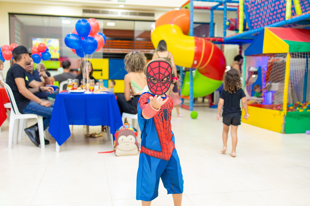 festa spider man homem aranha bauru aniversario infantil menino fotografia de familia fantasia homem aranha 