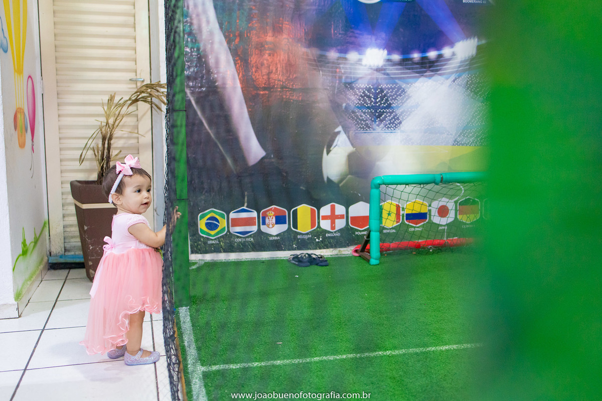 festa kokeshi japonesa oriental menina liz bauru primeiro aninho boneca campo de futebol jogar bola