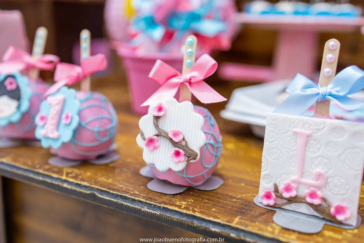 festa kokeshi japonesa oriental menina liz bauru primeiro aninho boneca maçã do amor