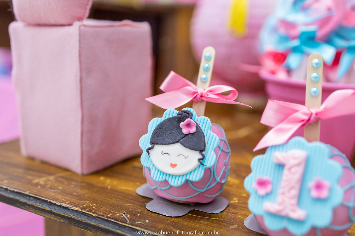 festa kokeshi japonesa oriental menina liz bauru primeiro aninho boneca  maçã kokeshi