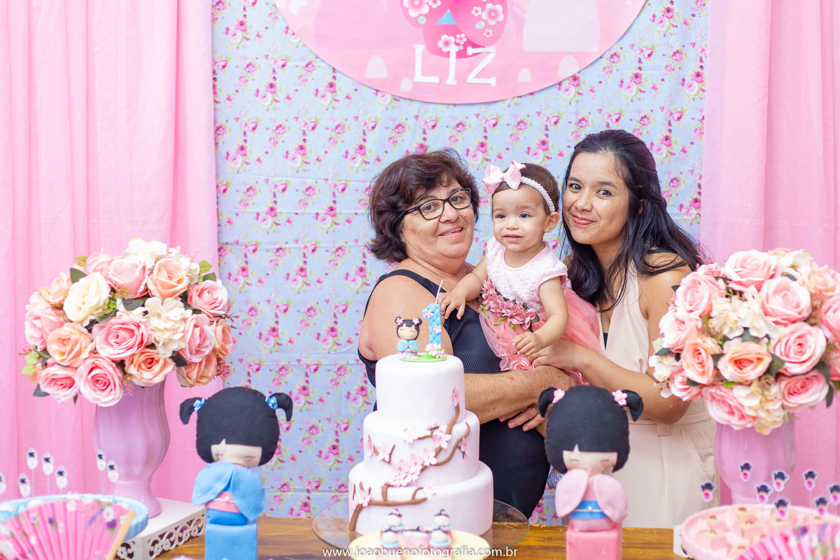 festa kokeshi japonesa oriental menina liz bauru primeiro aninho boneca vó e neta