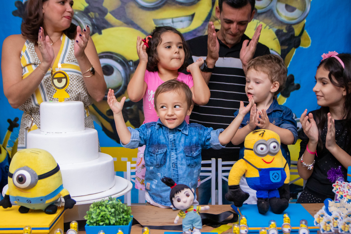 Aniversário Gabriel minions decoração infantil festa aniversário biscoito buffet infantil bauru parabéns vela personalizada